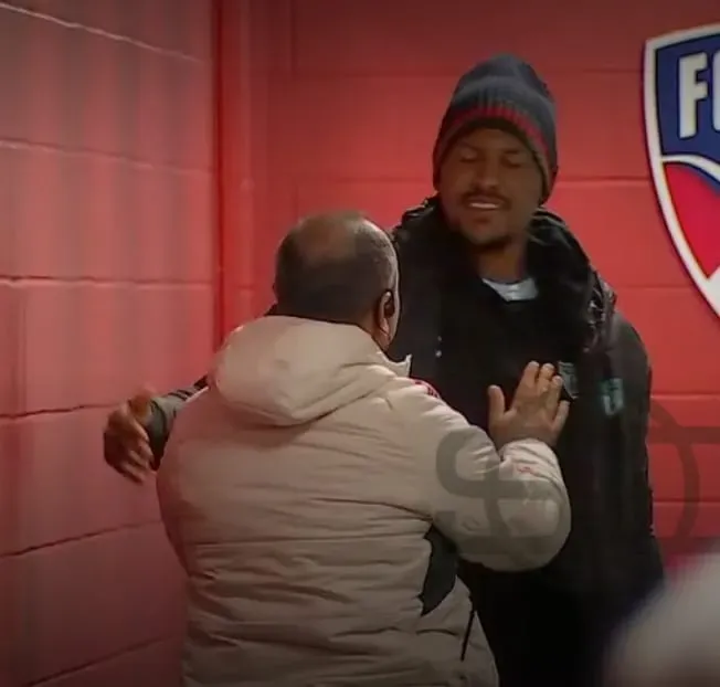 Rondón saludó al seguridad del plantel. (Foto: SC ESPN).