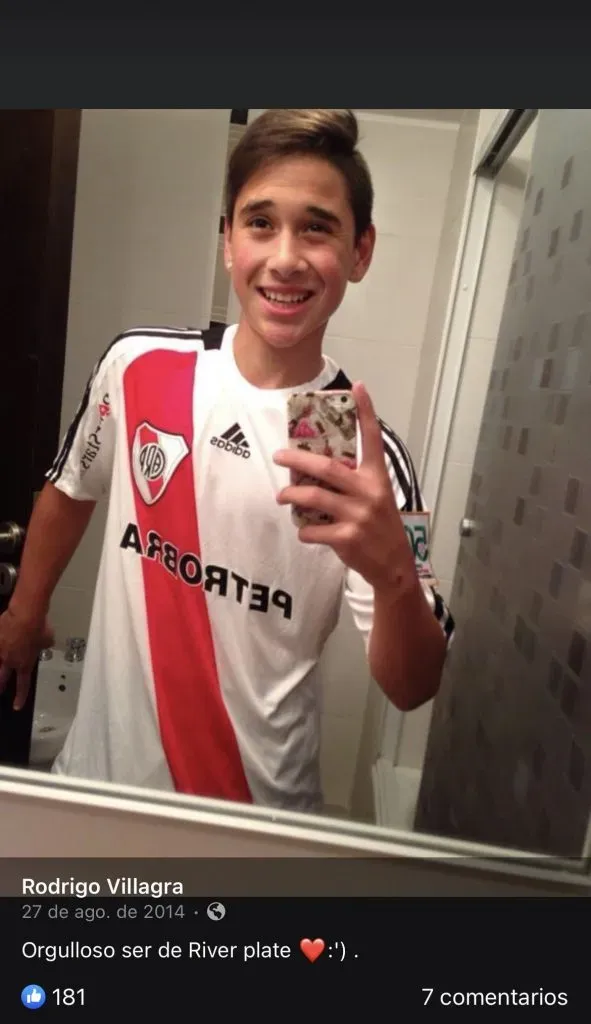 Rodrigo Villagra con la camiseta de River.