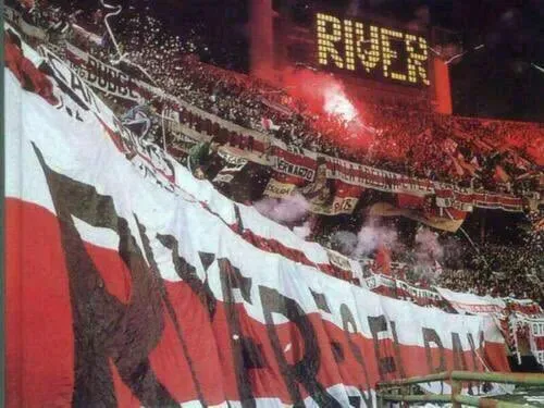 La histórica bandera que sacarán los hinchas.