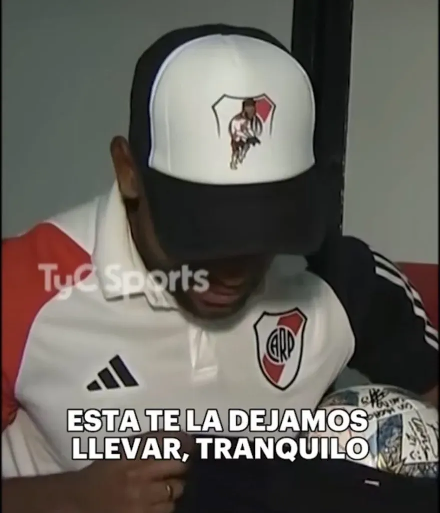 La gorra del Colibrí que es furor entre los hinchas.