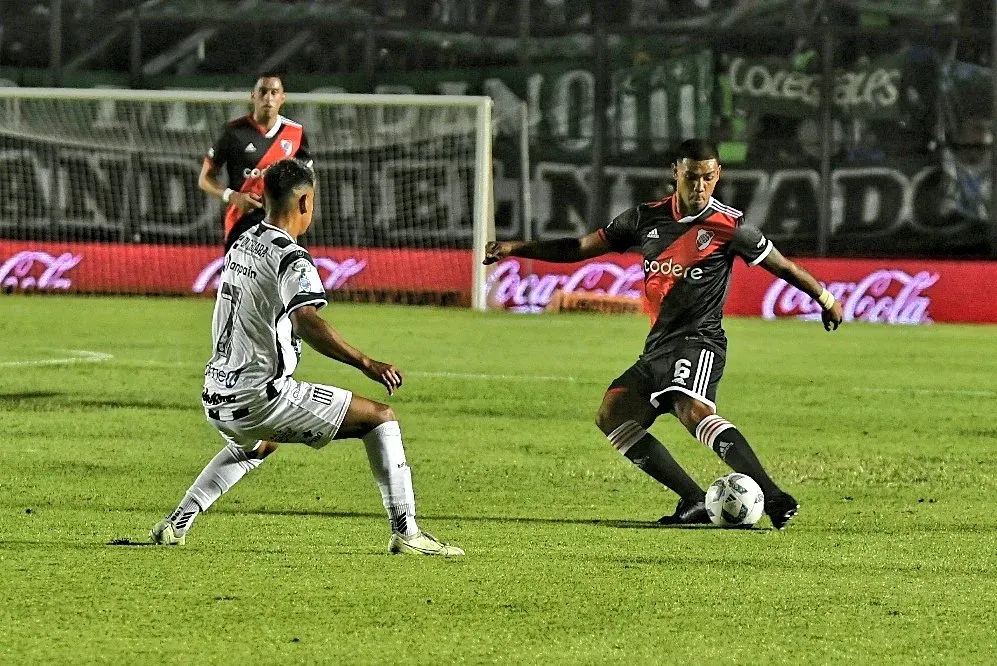 David Martínez jugó como lateral izquierdo. (Foto: Copa Argentina)