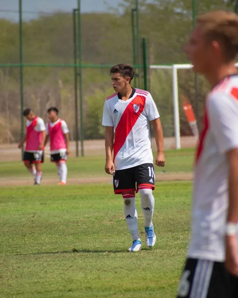 Valentín Lucero River