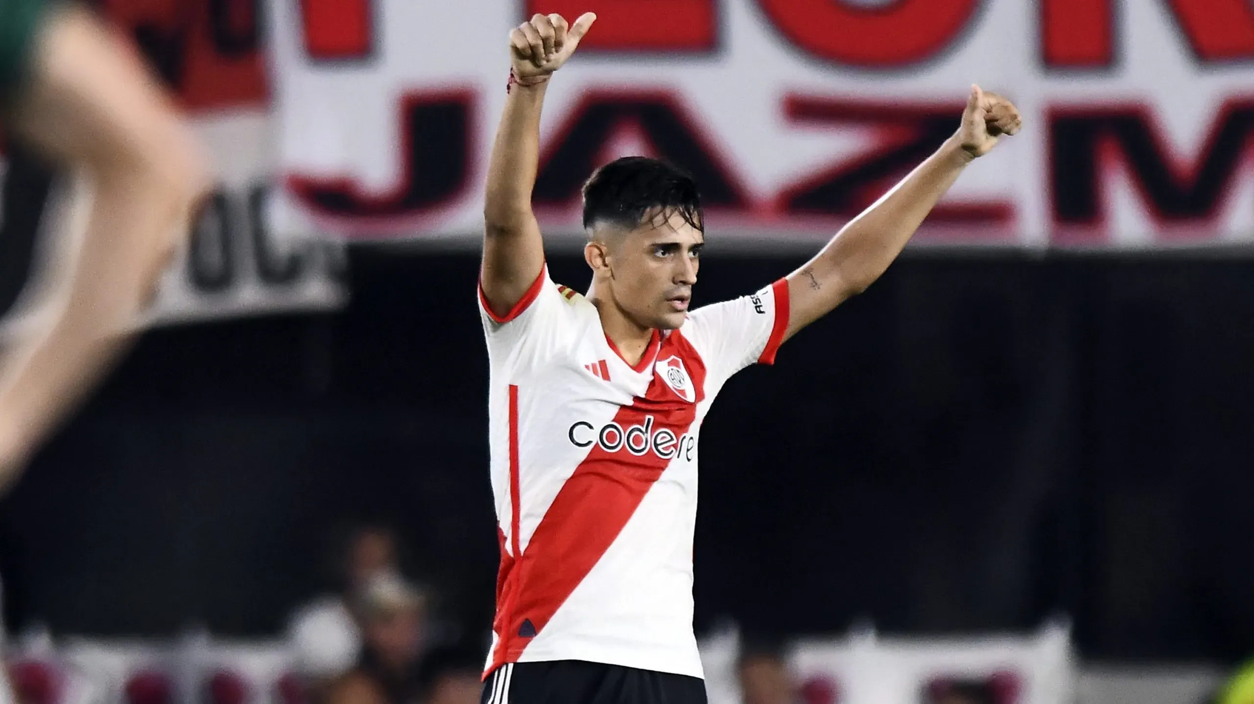 Solari consiguió el empate agónico para River ante Banfield.