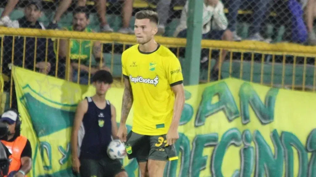 Tiago Serrago debutó en Primera División y cumplió su primer objetivo.