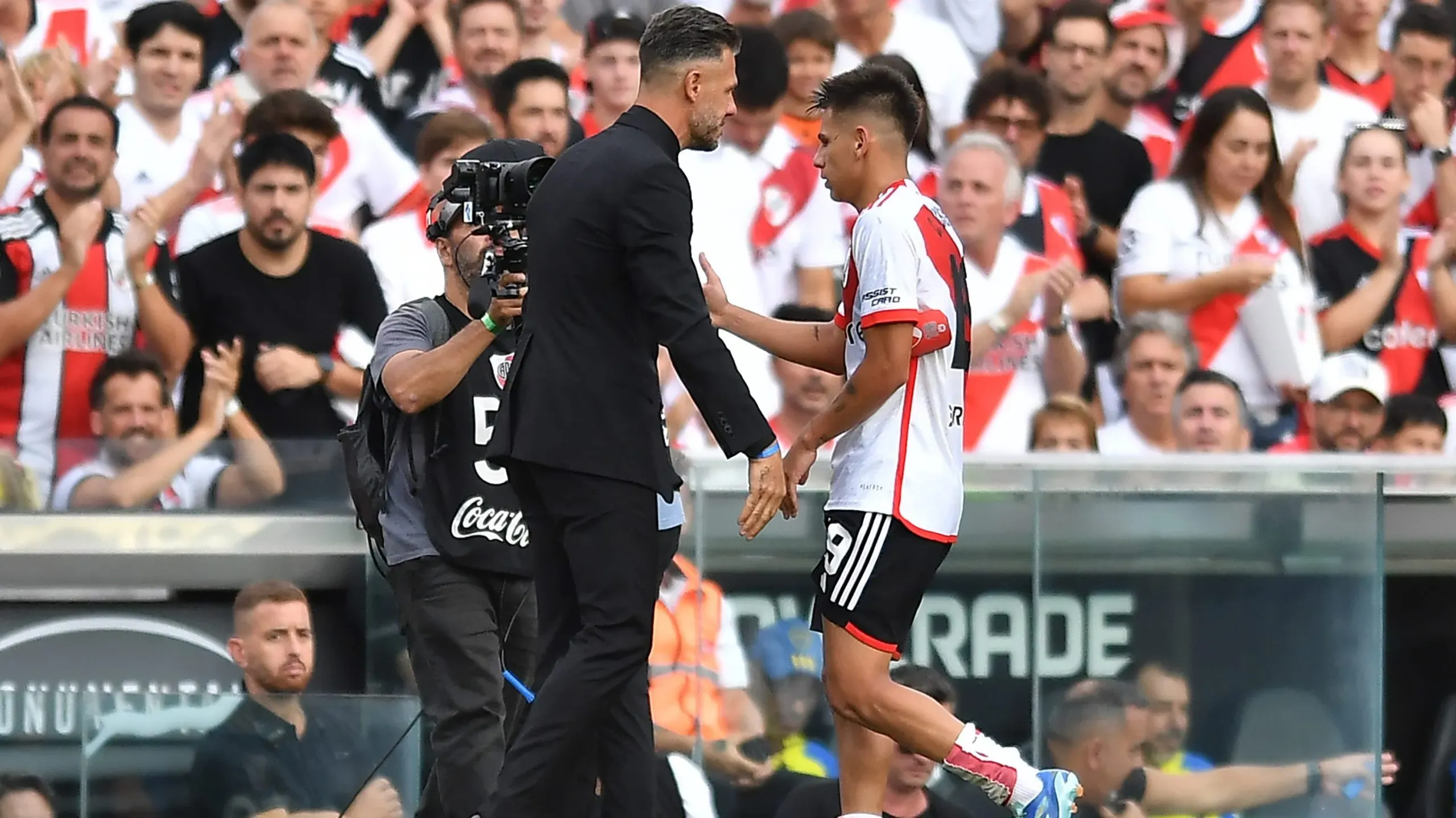 Echeverri todavía no pudo completar 90′ en el 2024. (Getty)