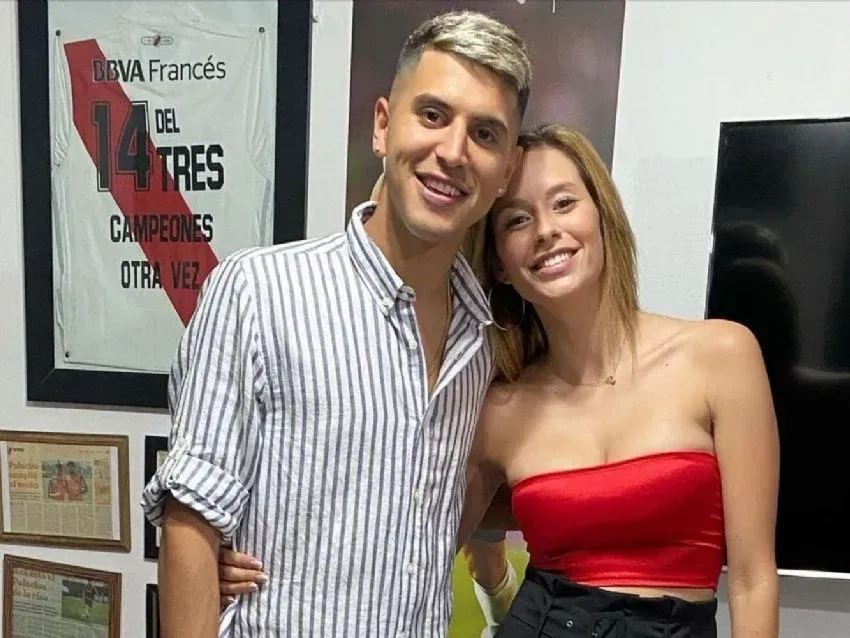 Eran otros tiempos: Exequiel Palacios junto a Yésica Frías, hoy separados y en conflicto.