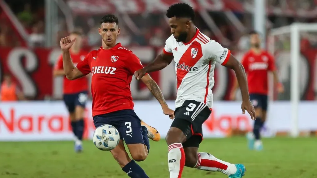 River entrena en el Monumental ya con la mira en Estudiantes.