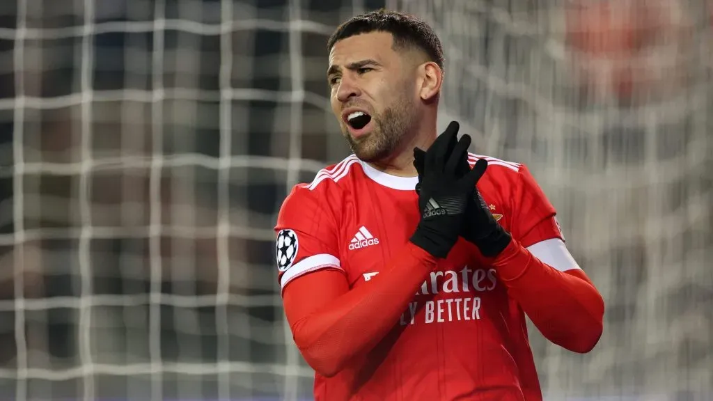 Es casi una utopía que Otamendi juegue en River.