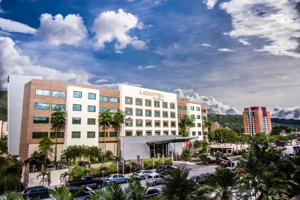 River se hospedará en el Hotel Lidotel, en la ciudad de San Cristobal en Venezuela.