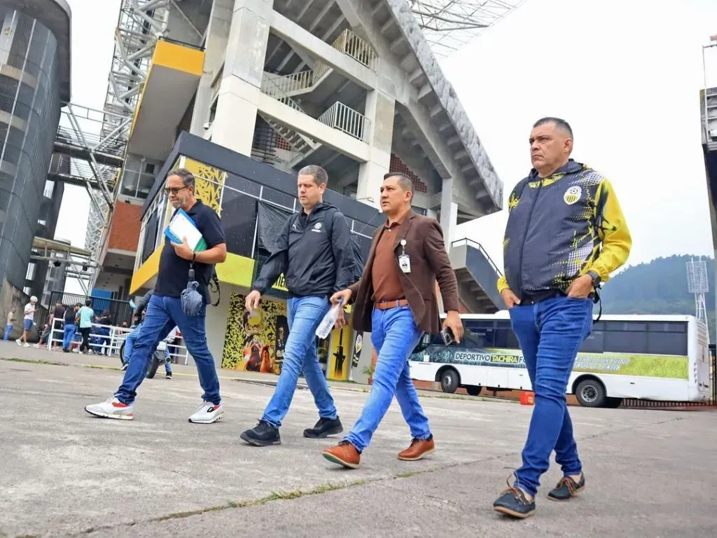 Una delegación de la Conmebol visitó el estadio Pueblo Nuevo, del Deportivo Táchira de Venezuela, y le dio luz verde para recibir a River en el inicio de la Copa Libertadores de América 2024 (FOTO: Instagram/ @dvotachira).