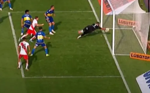 ¿Entró o no entró la pelota que terminó dando último en Lema?