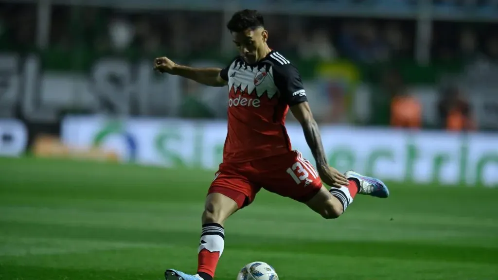 Enzo Díaz mejoró en la ofensiva.