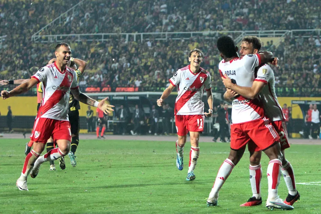 River venció 2-0 a Táchira en la primera fecha.