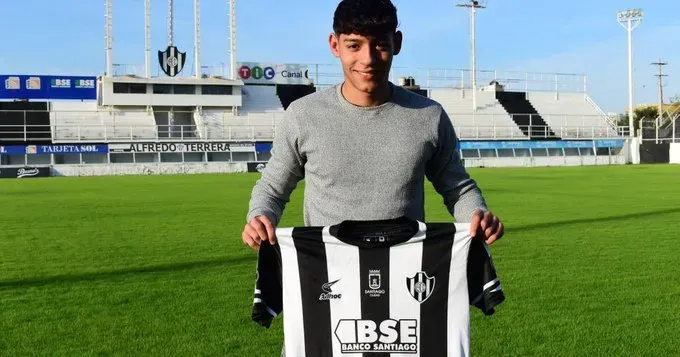 Trindade ya es jugador de Central Córdoba. (Prensa Central Córdoba)