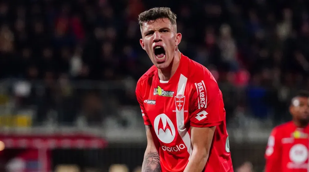 Franco Carboni es el lateral izquierdo por el cual negocia River (Foto: Transfermarkt).