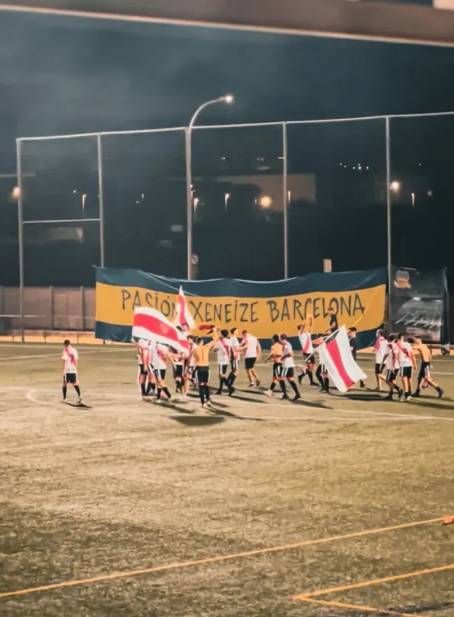 Los festejos de la Filial de River en Barcelona luego de ganar la final y el superclásico.