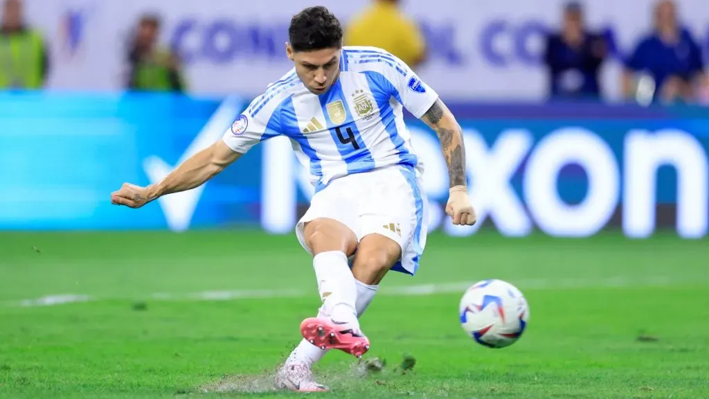 Montiel convirtió uno de los penales ante Ecuador.