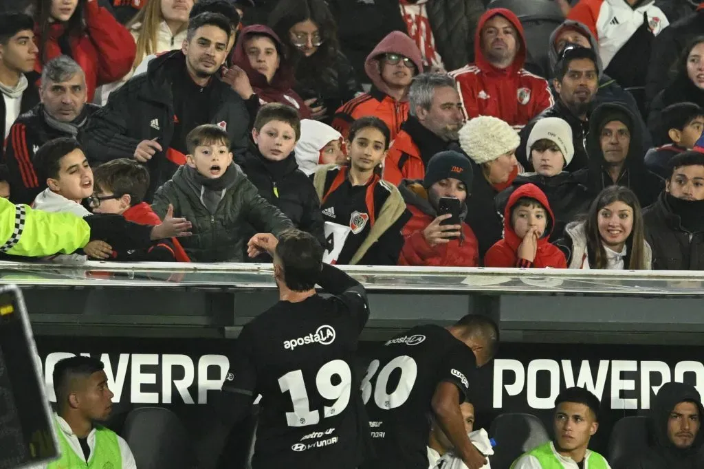 Pratto se llevó todo el cariño de los hinchas. (Foto: LPM / Diego Haliasz).