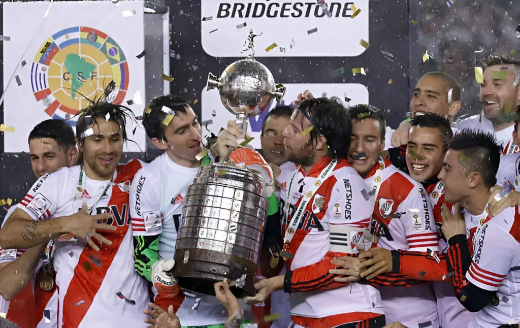 El arquero campeón de la Libertadores con River cuelga los botines y los guantes.