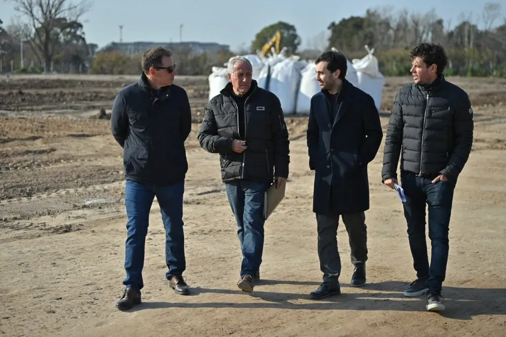 El recorrido de las autoridades del club en el nuevo Centro de Alto Rendimiento (Foto: Prensa River)