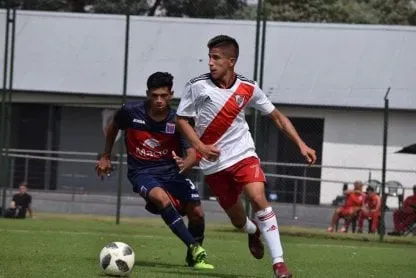 Giuliano Simeone, en acción en las Inferiores de River.