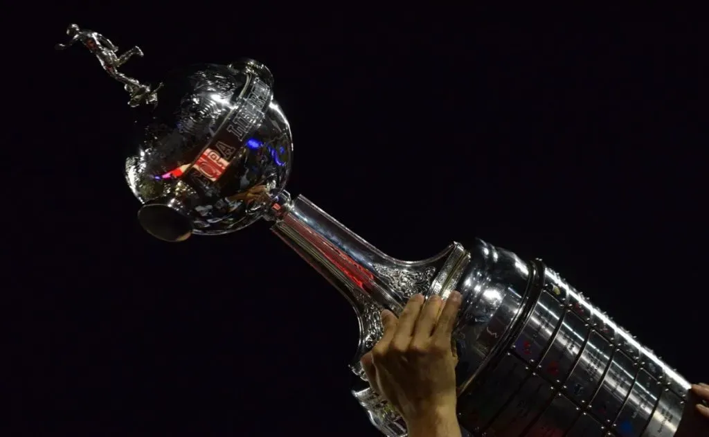 El trofeo de la Copa Libertadores