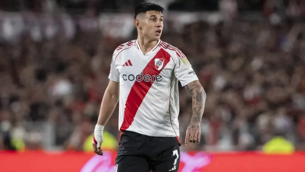 Bareiro todavía no marcó goles en River y las críticas de la gente van en aumento.