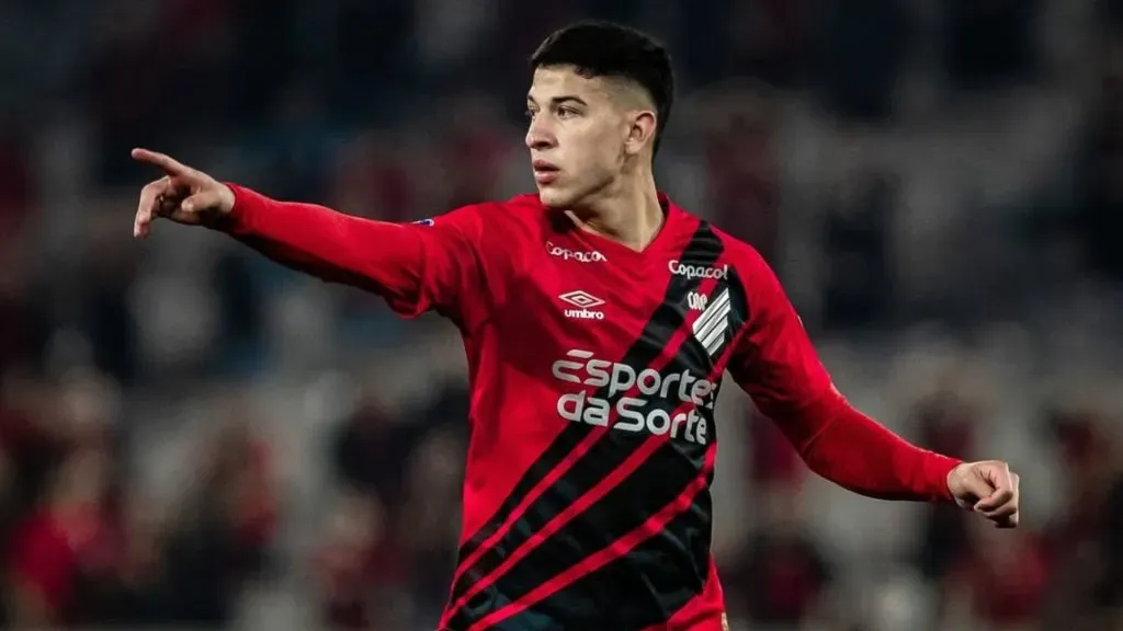 Lucas Esquivel se plantó y quiere jugar en River.