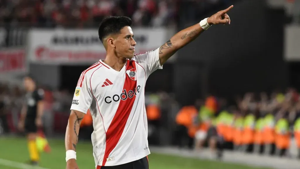 Maxi Meza podría volver al once de River.