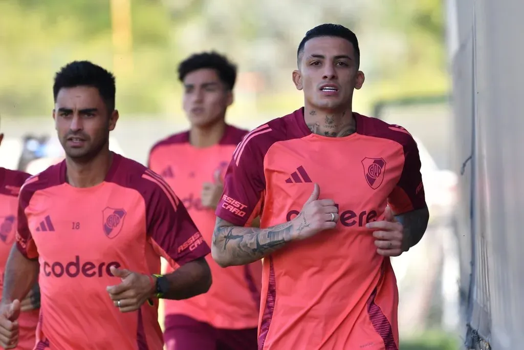 Kevin Castaño ya entrena con River. (River Prensa)