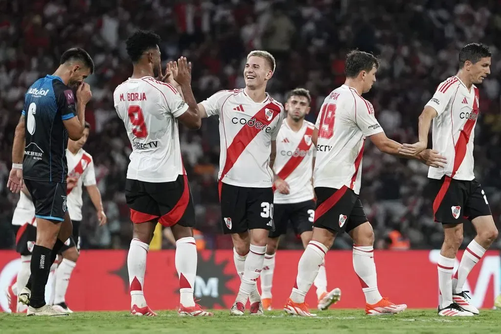 González Pirez y Mastantuono, los goles de River en el triunfo ante Ciudad Bolivar.
