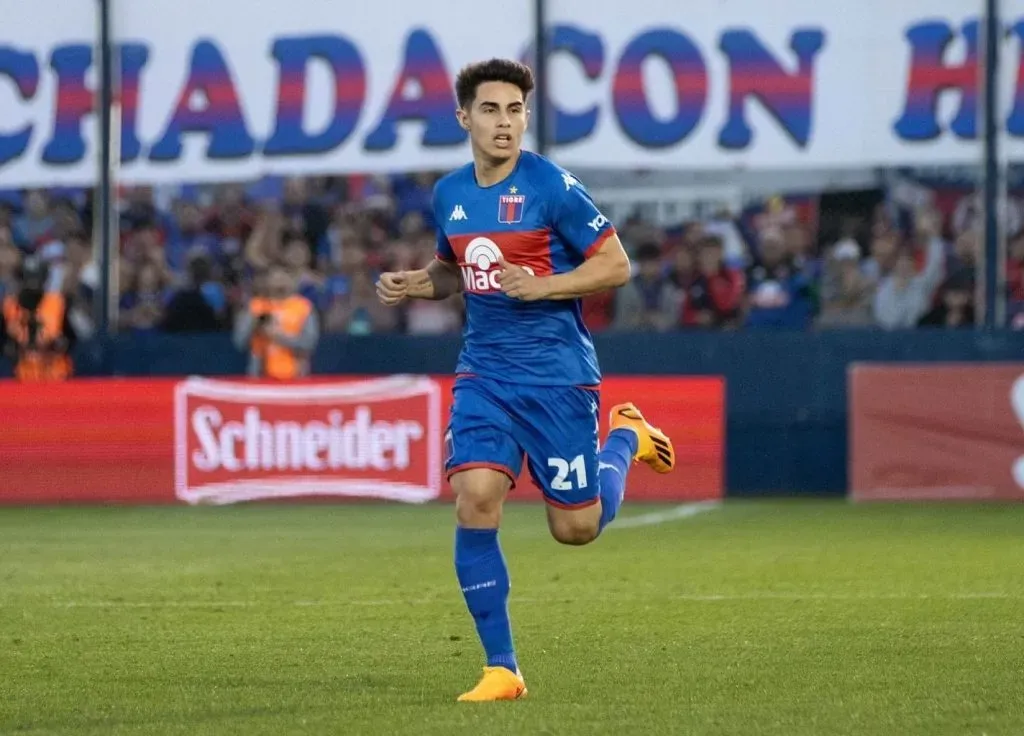 Sebastián Medina se reencontró con Julián Álvarez.