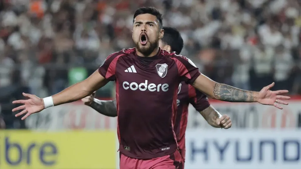 Paulo Díaz, figura en Perú.