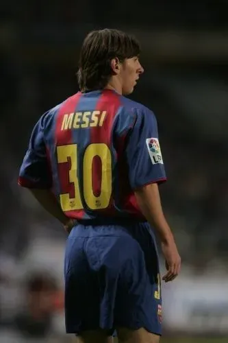 Lionel Messi usó el dorsal N° 30 en sus primeros tiempos en el Barcelona.