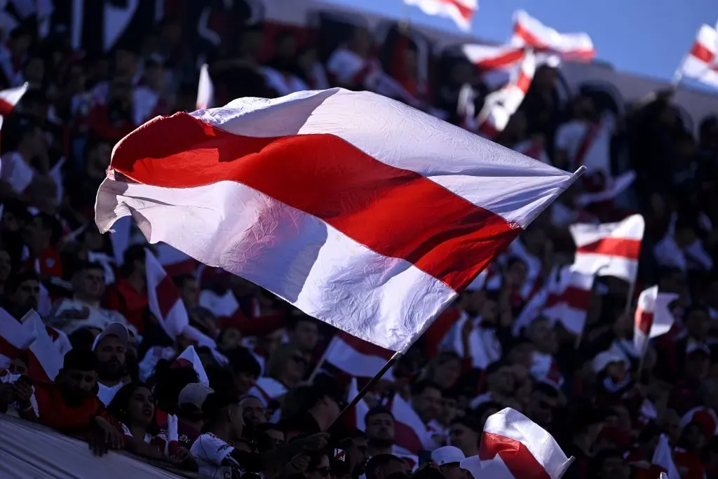 Gran recibimiento a River (Foto: Diego Haliasz / LPM).