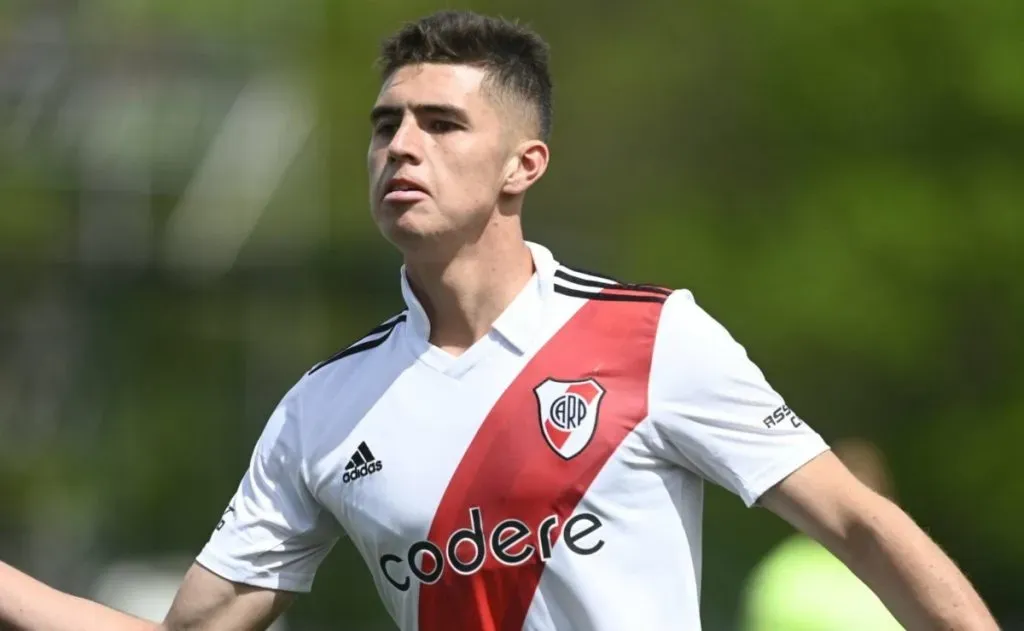 Panichelli la rompió en Reserva pero se fue libre buscando rodaje en Primera.