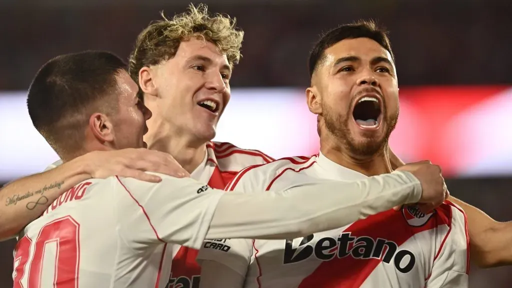 Paulo Díaz volvió a convertir contra Barracas y abrió el camino para el triunfo.