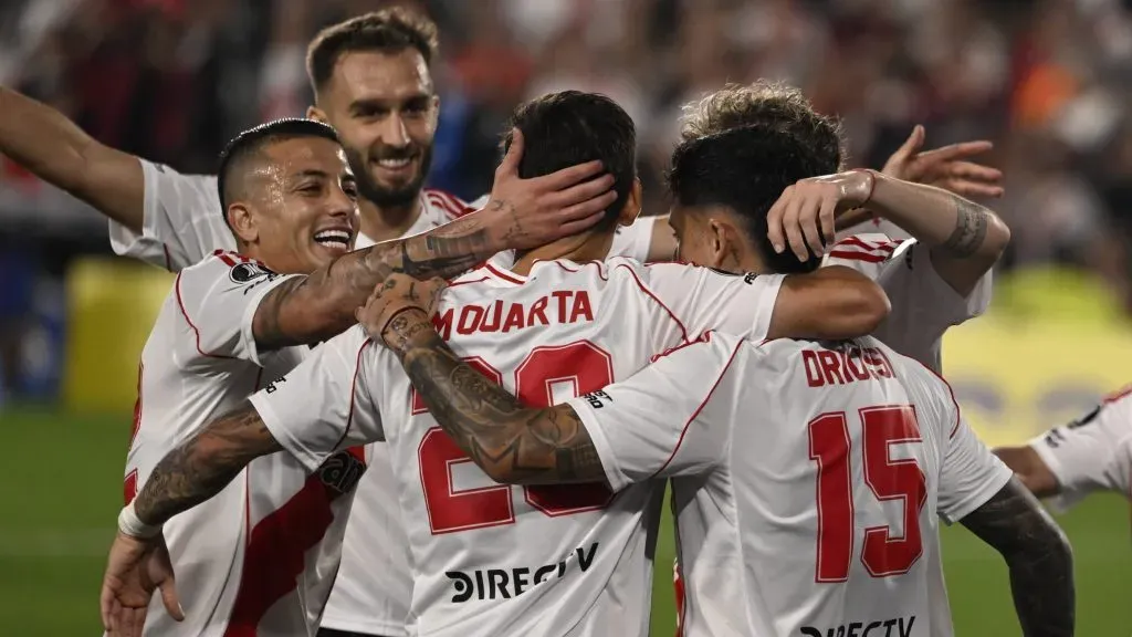 River goleó a IDV y tiene un lugar entre los mejores primeros de la Copa.