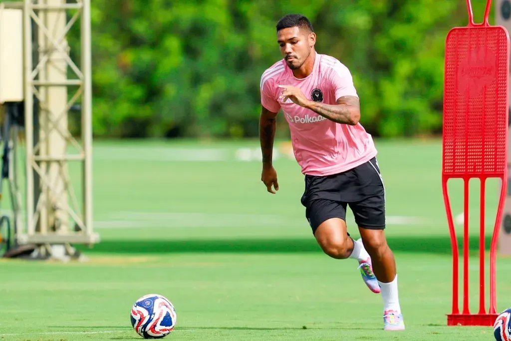 David Martínez volvería al club y Gallardo determinará su futuro.