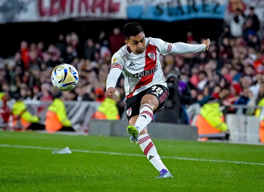 Pity Martínez tiró 6 centros ante San Lorenzo, ninguno con éxito.