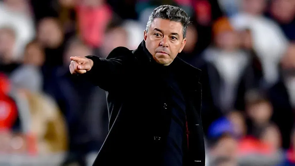 Gallardo define la formación de River vs. Independiente.