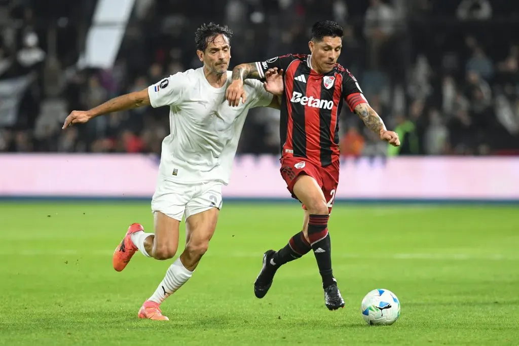 Enzo Pérez descansa contra Lanús.