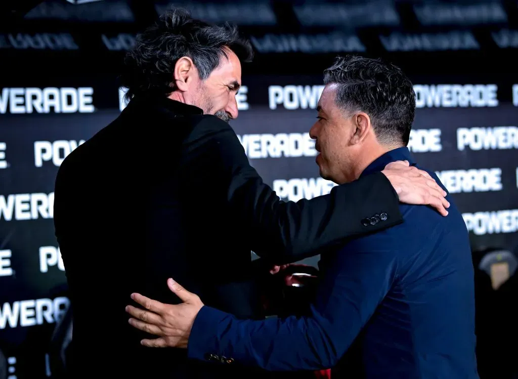 Eduardo Domínguez con Gallardo en UNO. (Getty)