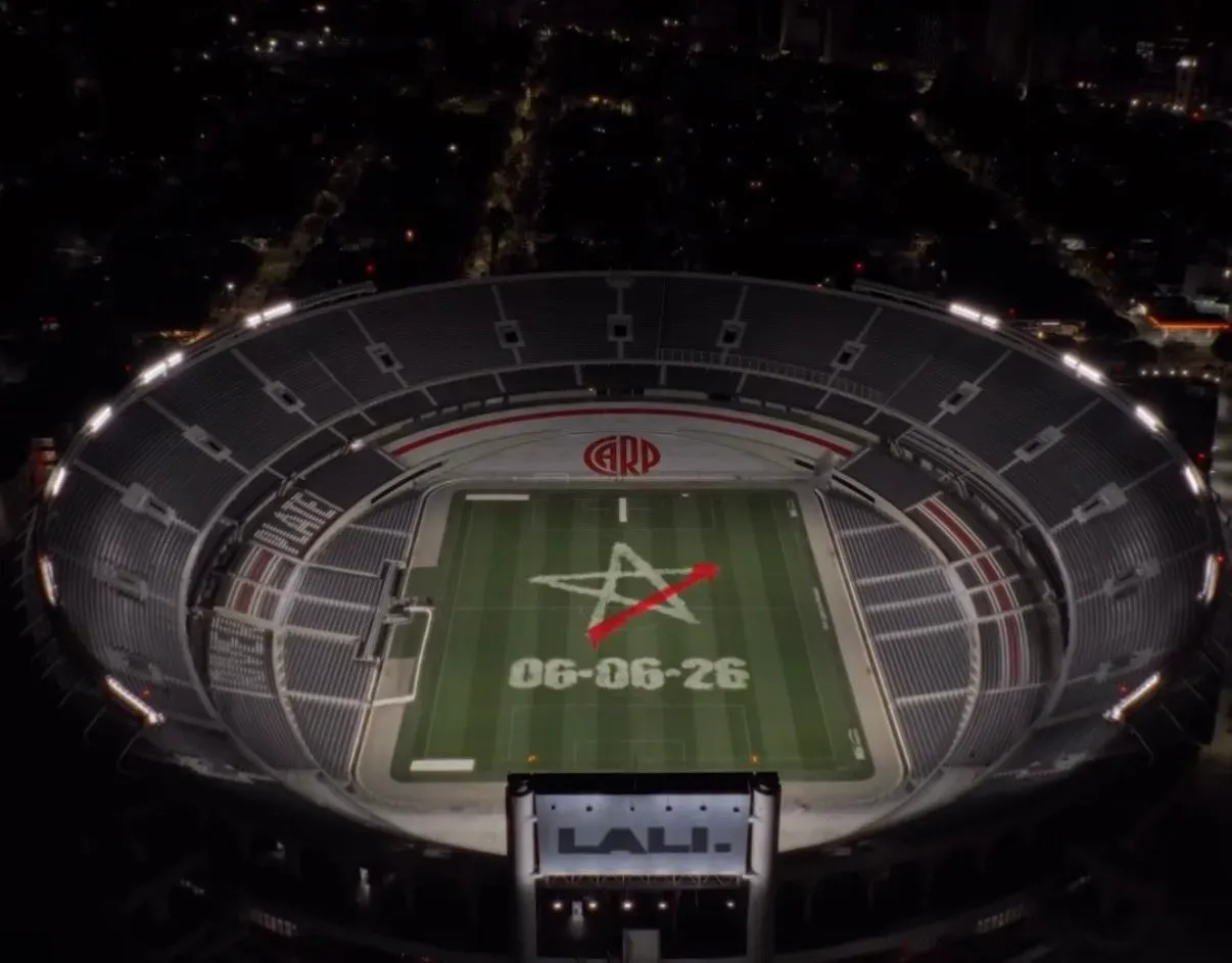 Así anunció Lali su show en River.