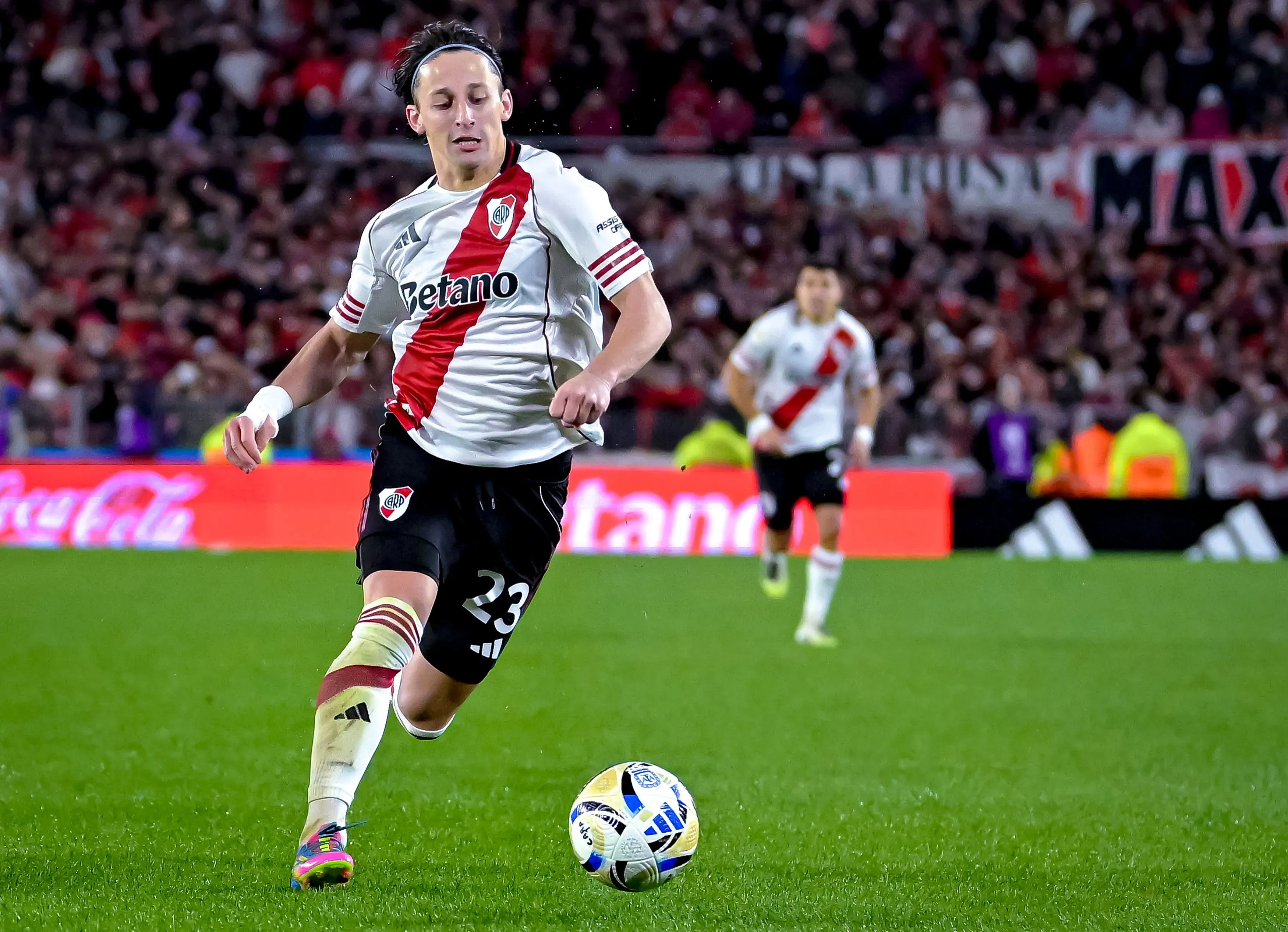 El representante de Galarza Fonda descartó que el futbolista salga de River para fichar por Vélez. (Getty Images)