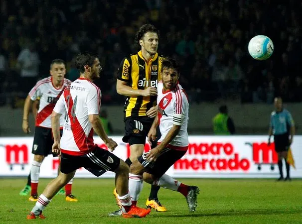 River volverá a jugar contra Peñarol tras casi 10 años.