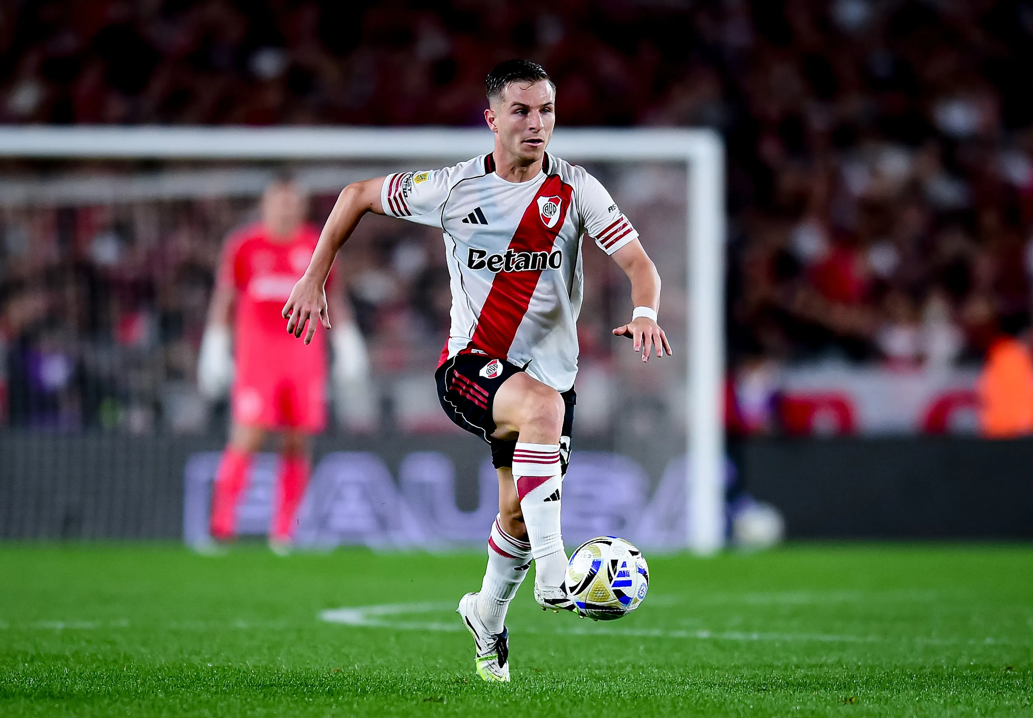 River se quedó con el 50% de la ficha de Galoppo, tasado en 3 millones de dólares, a cambio de los pases de Enzo Díaz y Gonzalo Tapia a San Pablo.