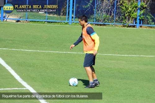 riquelme practica futbol excursionistas boca