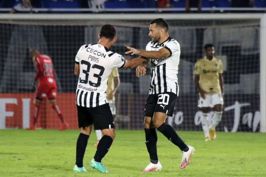 Libertad de Paraguay, por ahora, el rival. (Getty)