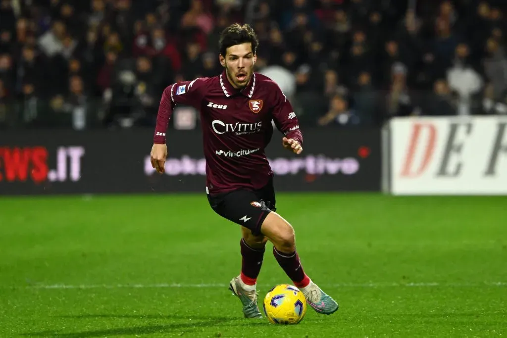 Boca avnaza por Martegani.